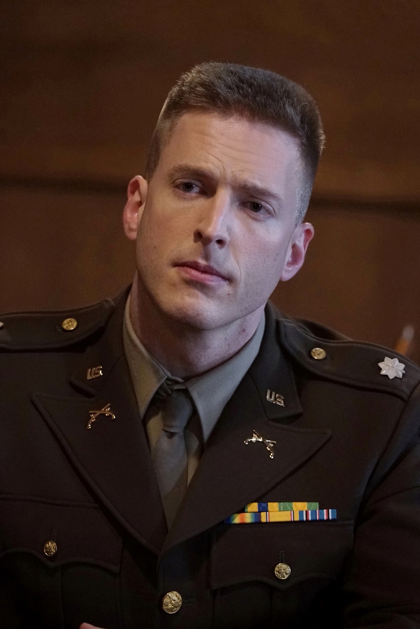 厚切りジェイソン演じ...