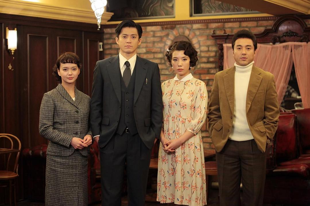 《两个祖国》剧照