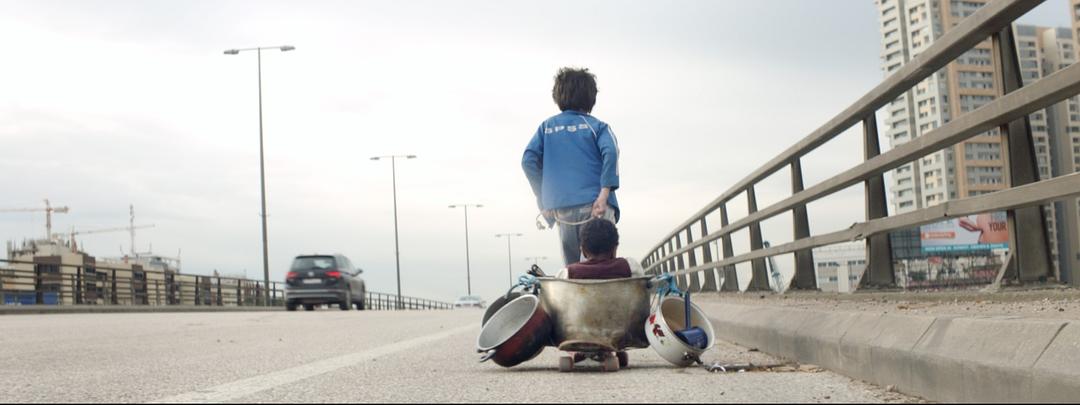 《何以为家》剧照