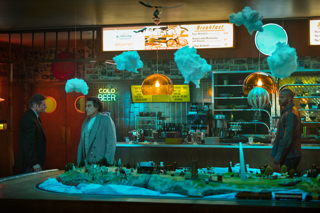 《美国众神第二季》剧照第13张图片