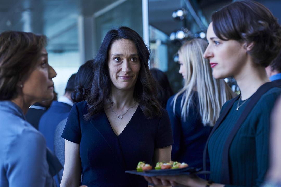 《伦敦生活第二季》剧照第39张图片