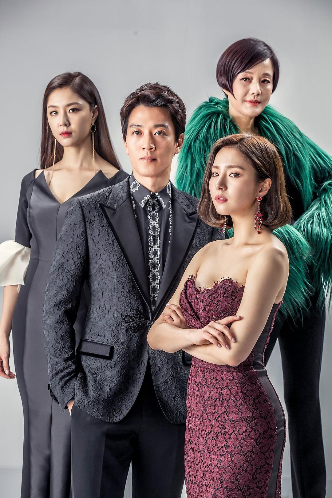 《黑骑士》剧照第42张图片