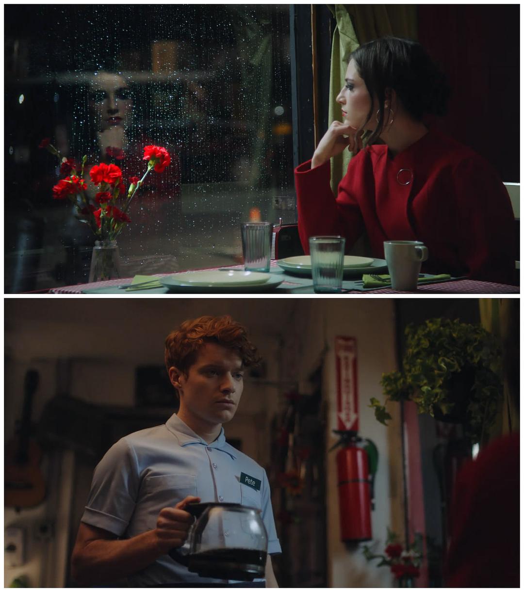 S01E01這一幕冷暖色...