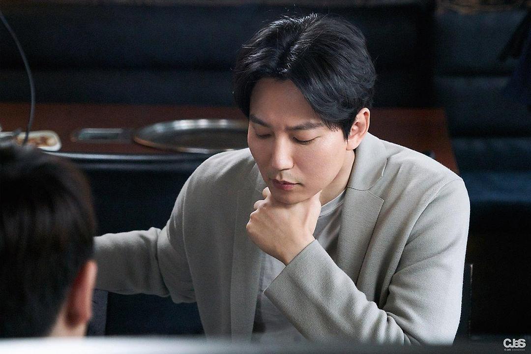 《热血司祭》海报第56张图片