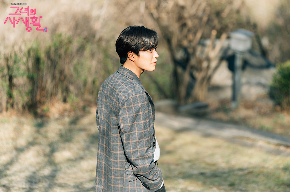 《她的私生活》剧照第37张图片