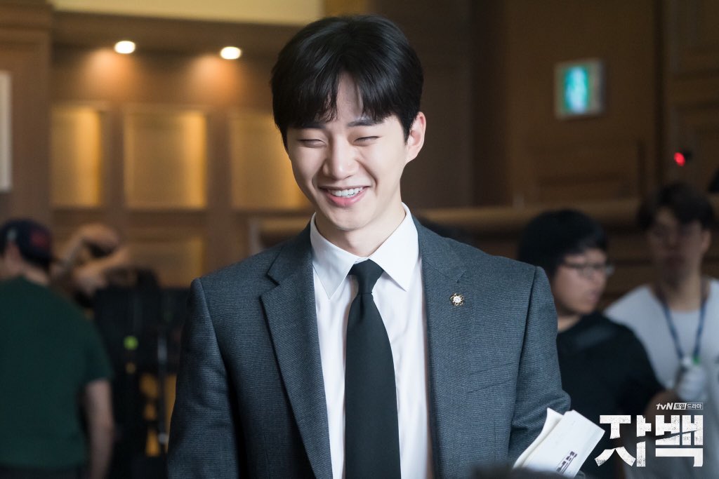 《自白》海报第30张图片