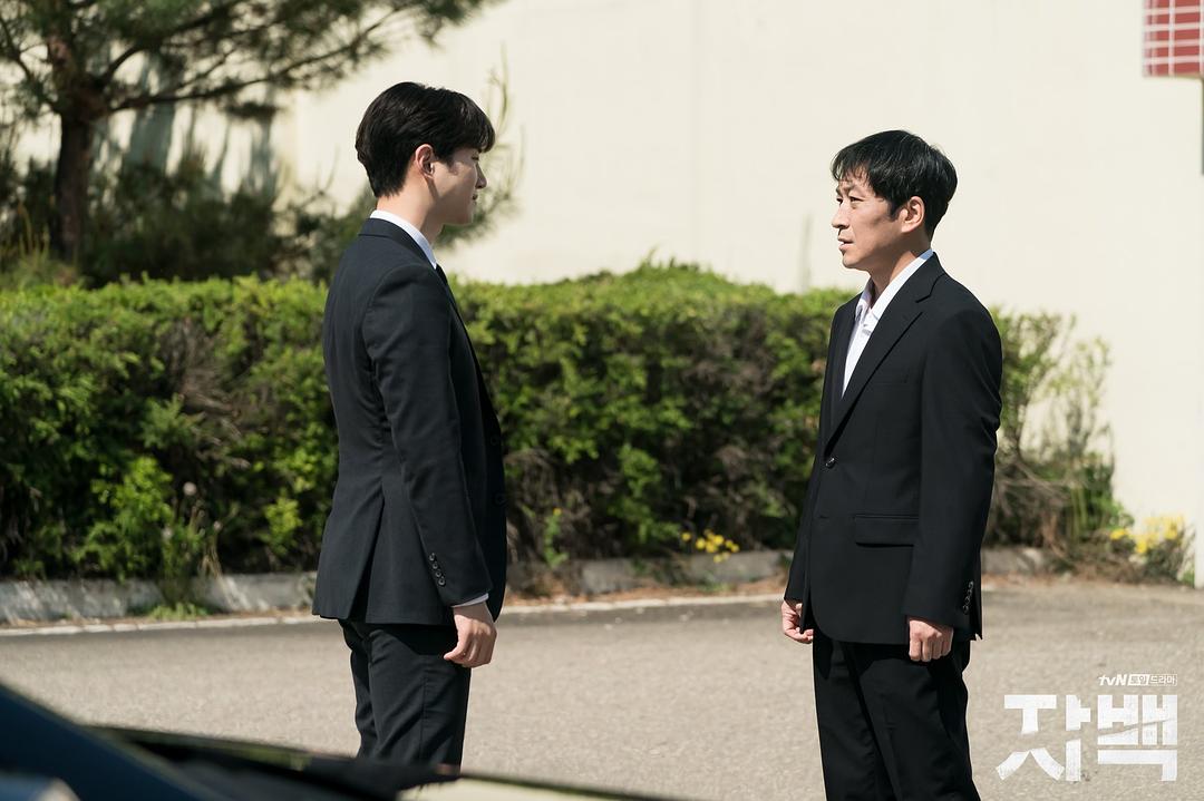 《自白》海报第28张图片