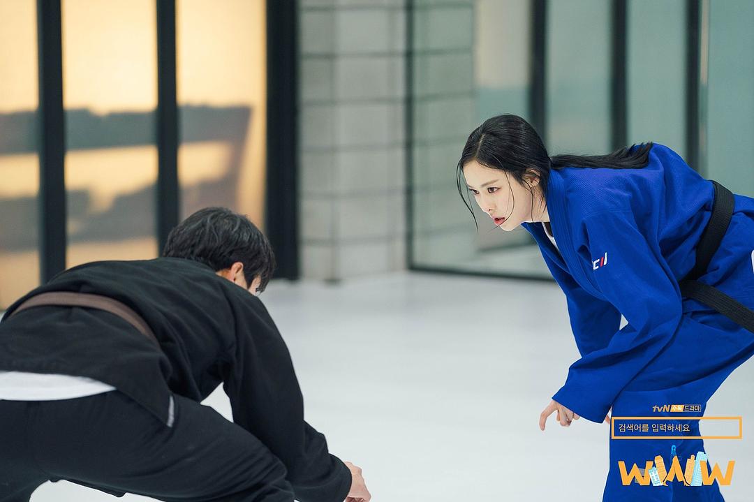 《请输入搜索词：WWW》剧照第45张图片