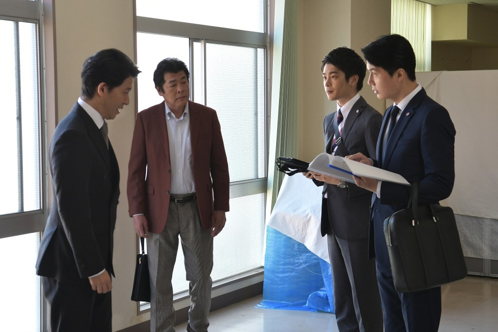 《集体降职》剧照