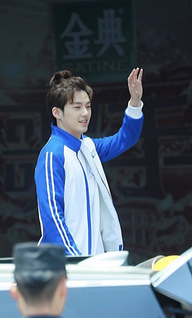 《奋斗吧，少年！》海报第60张图片