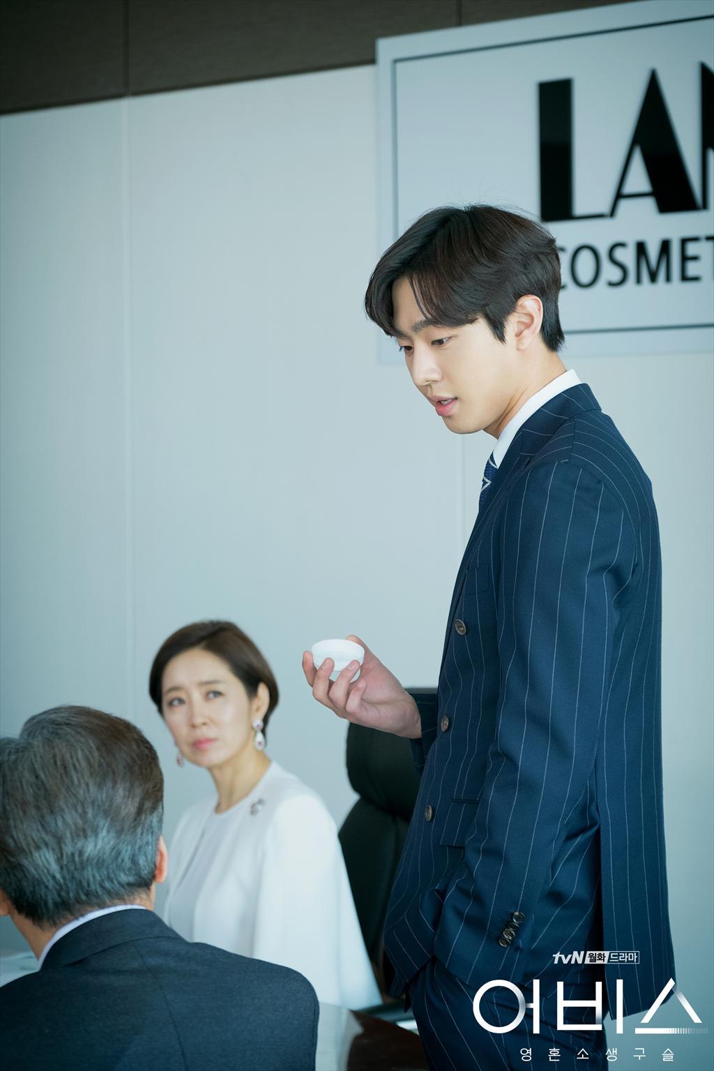 《深渊》剧照第58张图片