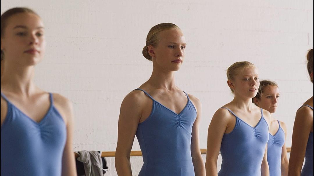 《女孩》海报第49张图片