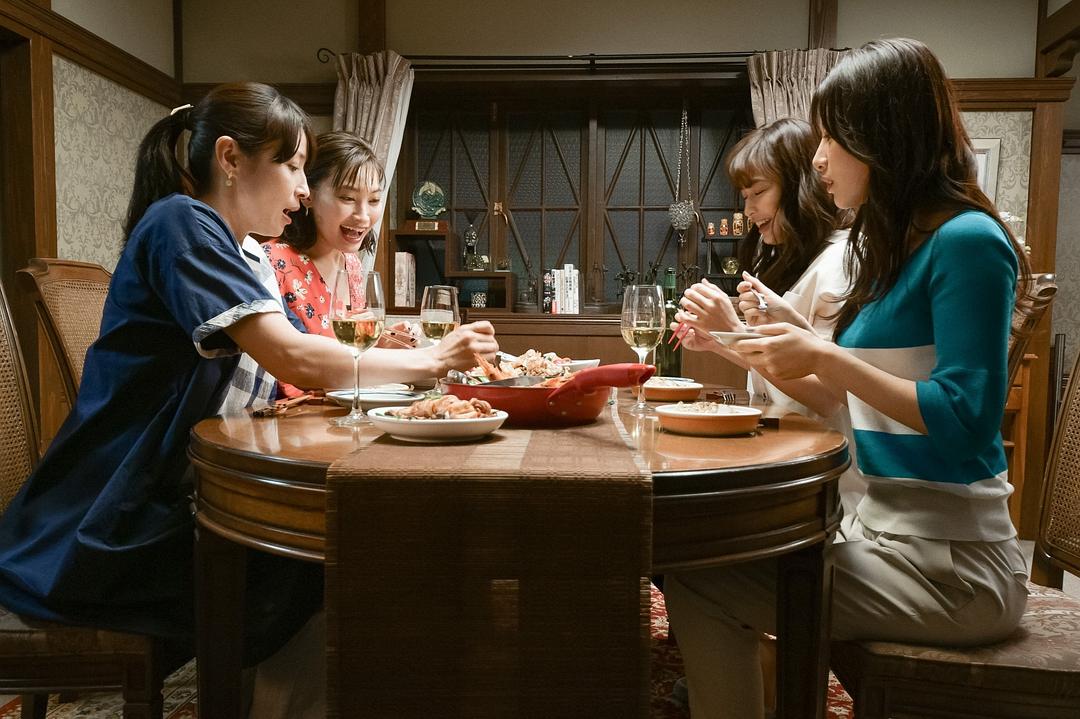 《女人们的秘密》剧照第36张图片