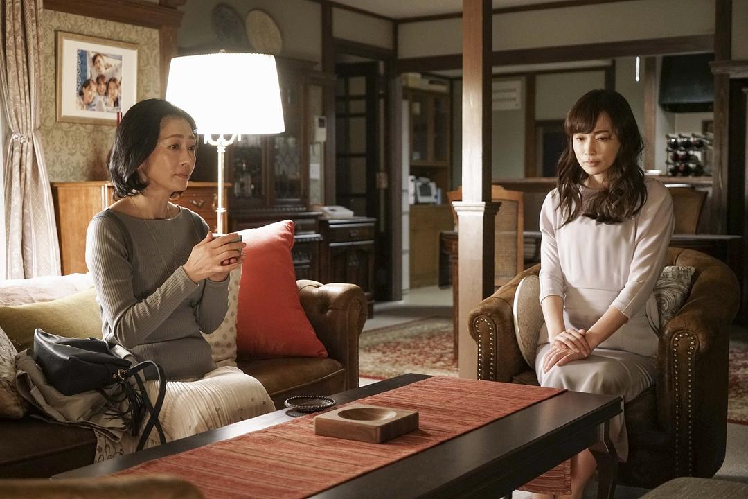 《女人们的秘密》剧照第31张图片