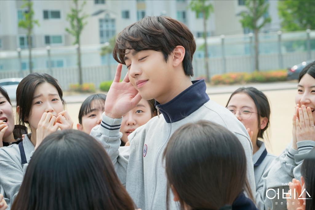 《深渊》剧照第46张图片