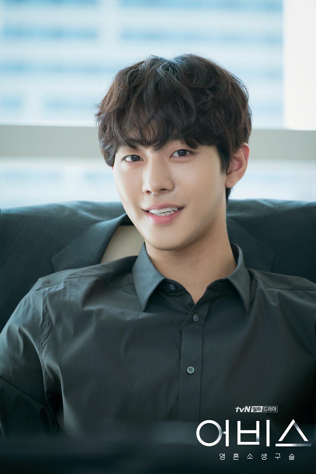 《深渊》剧照第26张图片