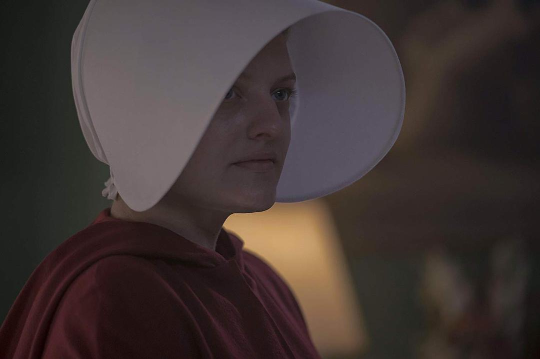 《使女的故事第三季》海报第35张图片