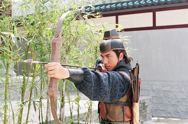 《肝胆昆仑》剧照第36张图片