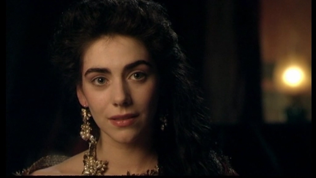 《歌门鬼城》海报第14张图片