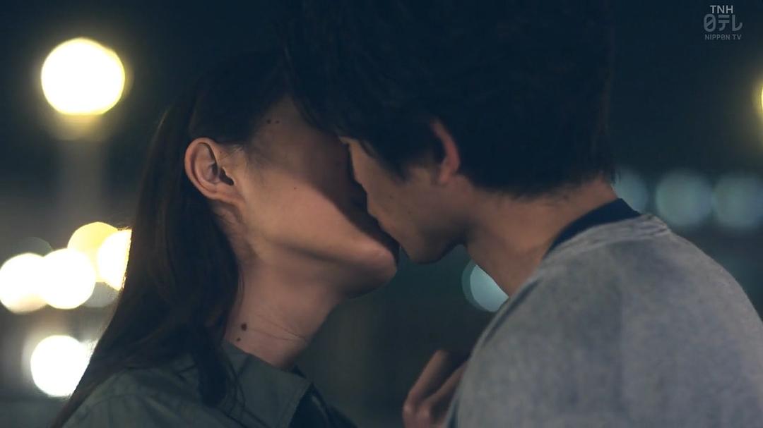 《对面的话题家族》剧照第25张图片