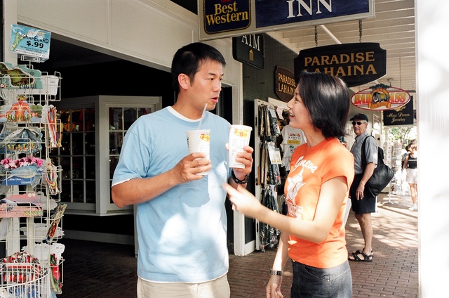 《十万吨情缘》海报第17张图片