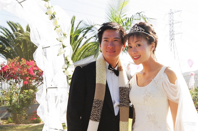 《十万吨情缘》海报第11张图片