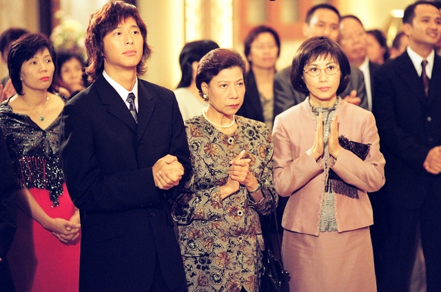 《婚前昏后》海报第44张图片