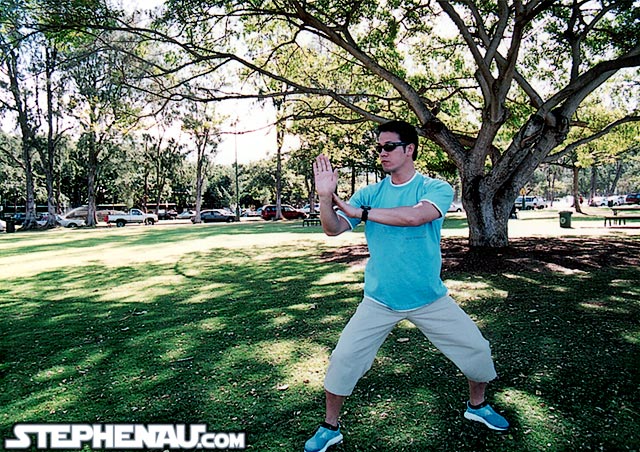 《十万吨情缘》海报第30张图片