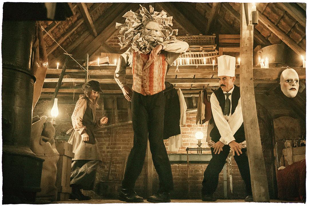 《天上再见》剧照