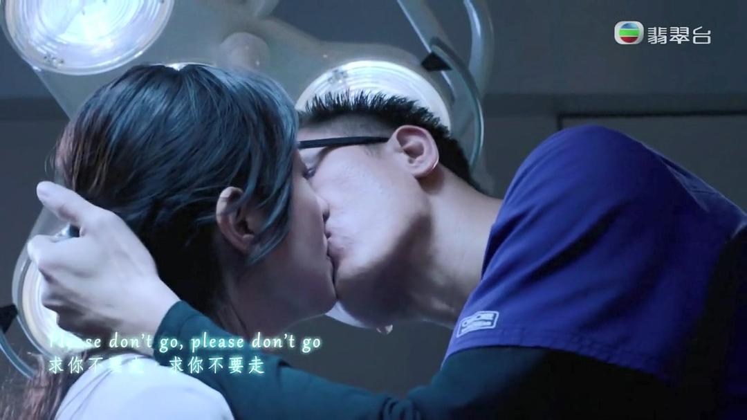 《白色强人》剧照第36张图片