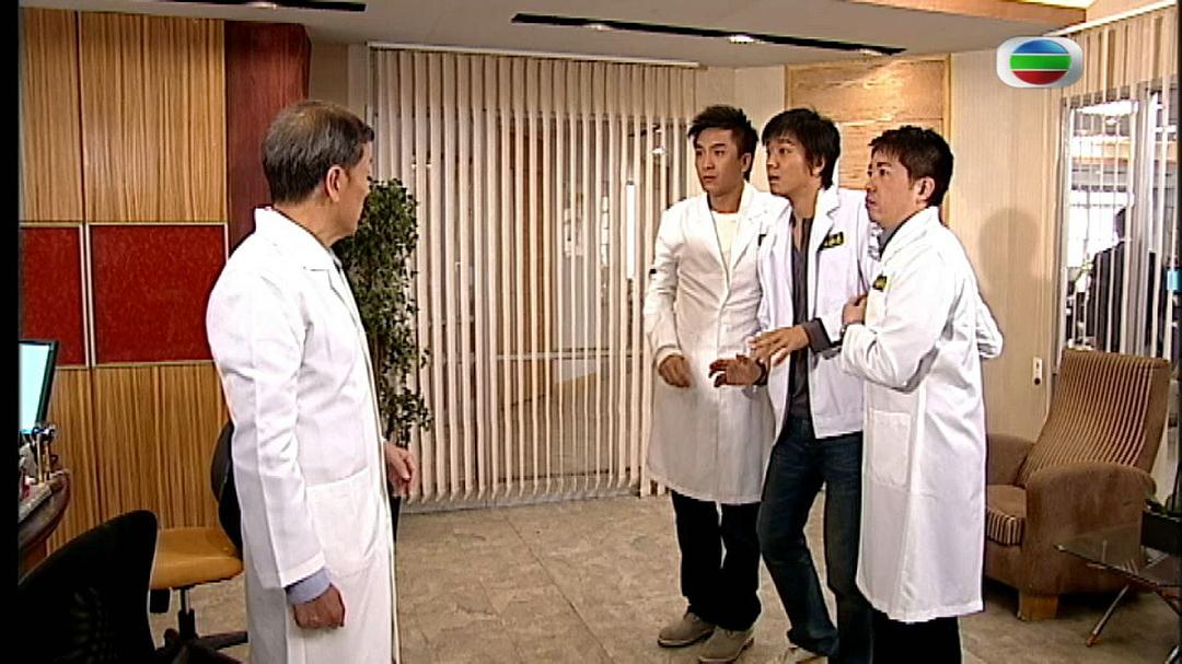 《甜言蜜语》剧照第45张图片