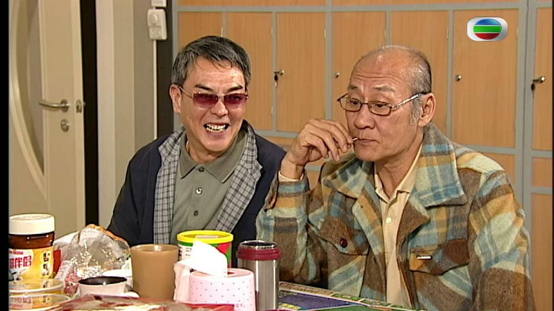 《甜言蜜语》剧照第33张图片