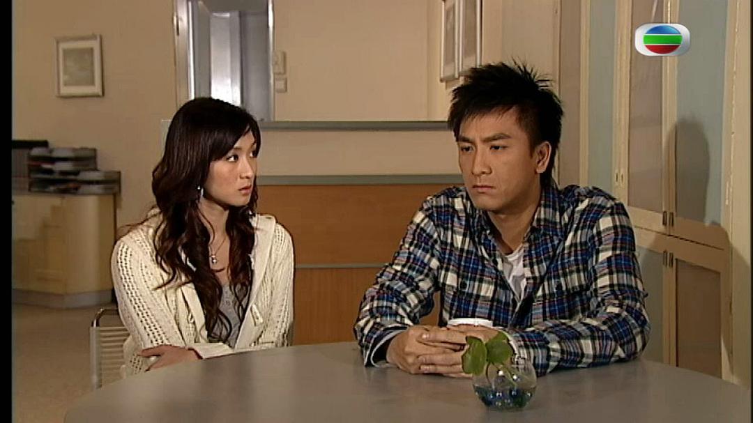 《甜言蜜语》剧照第28张图片