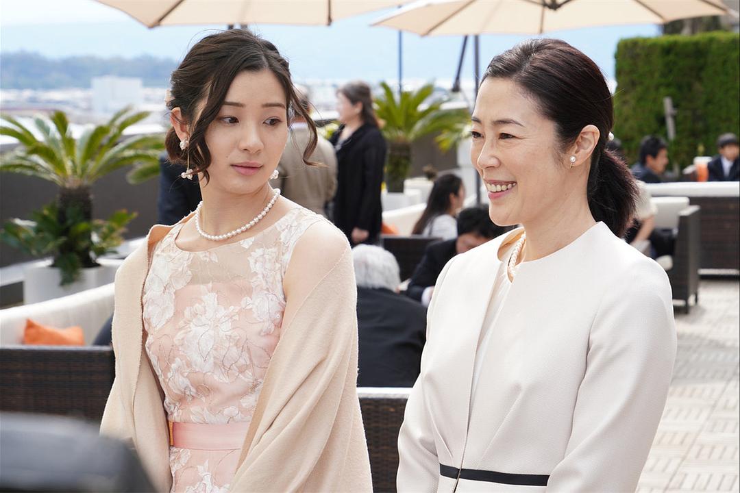 《恶毒女儿·圣洁母亲》海报第11张图片