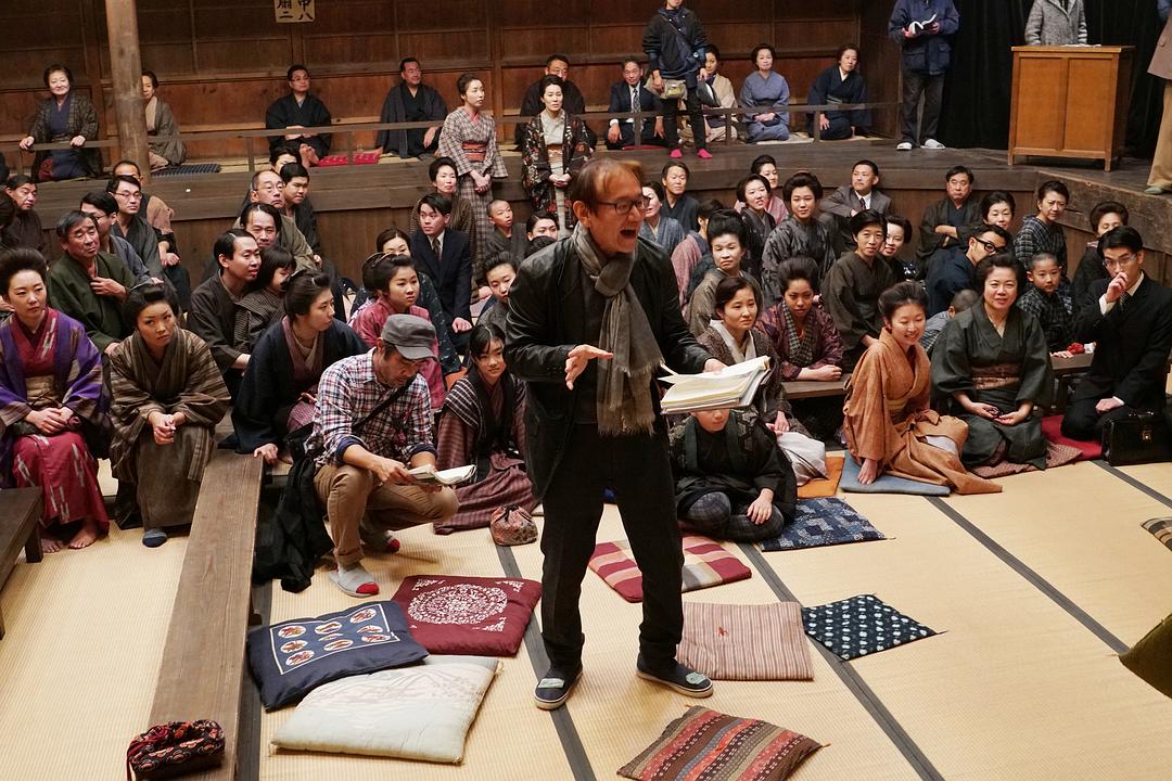 《默片解说员》剧照第22张图片