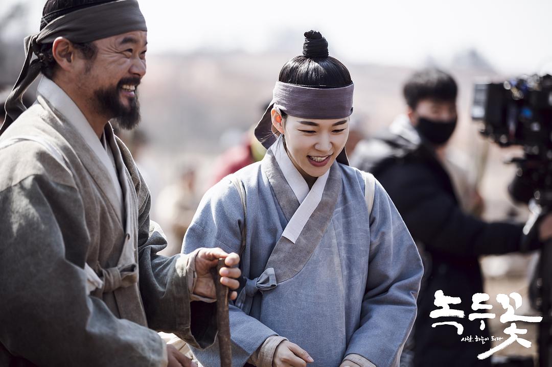 《绿豆花》剧照第34张图片