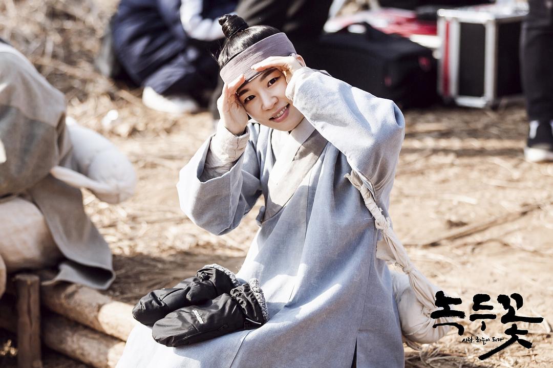 《绿豆花》剧照第32张图片