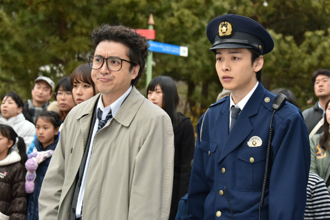 《超级职员左江内氏》剧照