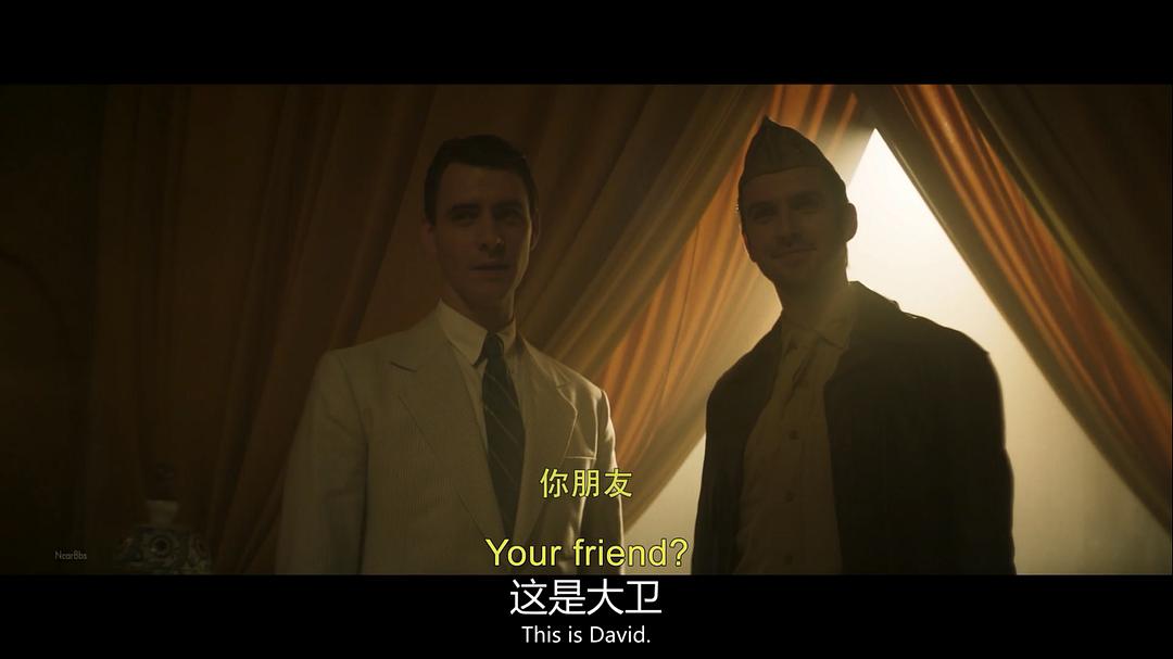 穿军装的丹丹龙，啊我...