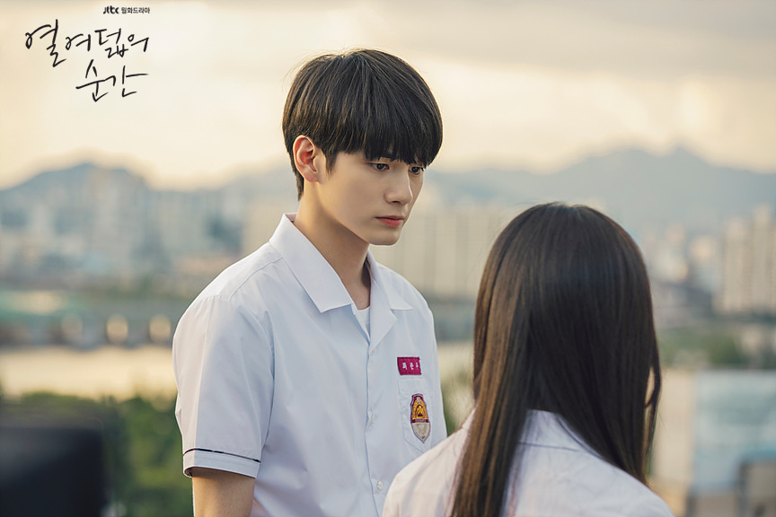 十八岁的瞬间第十二...