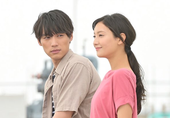 《四分钟的金盏菊》剧照