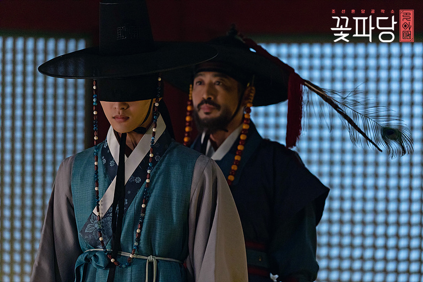 《花党：朝鲜婚姻介绍所》剧照