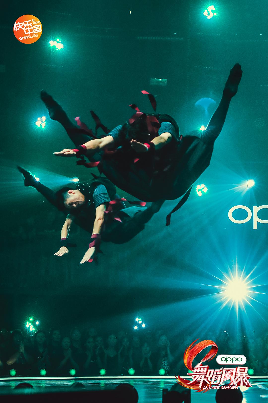 《舞蹈风暴》海报第40张图片