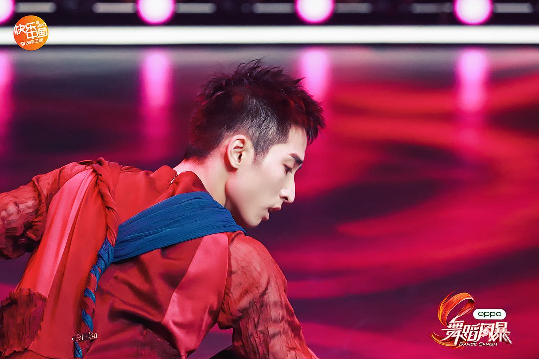 《舞蹈风暴》海报第12张图片