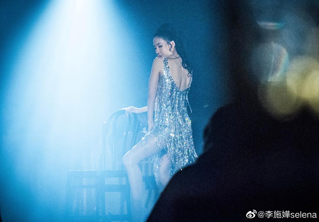 《金宵大厦》剧照第16张图片