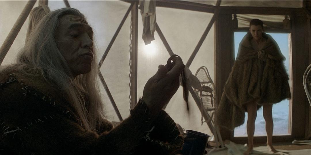 《蝙蝠女侠第一季》剧照第23张图片