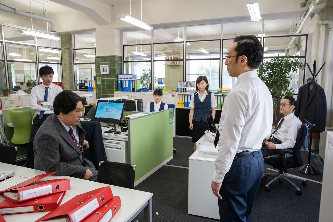 《这个不可以报销！》海报第48张图片