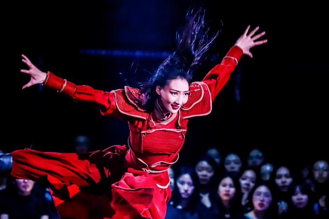 《舞蹈风暴》海报第24张图片