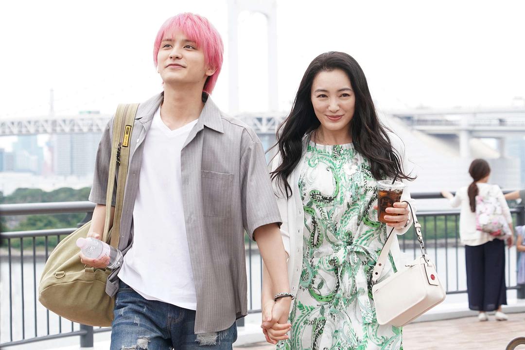 《伪装不伦》剧照第50张图片