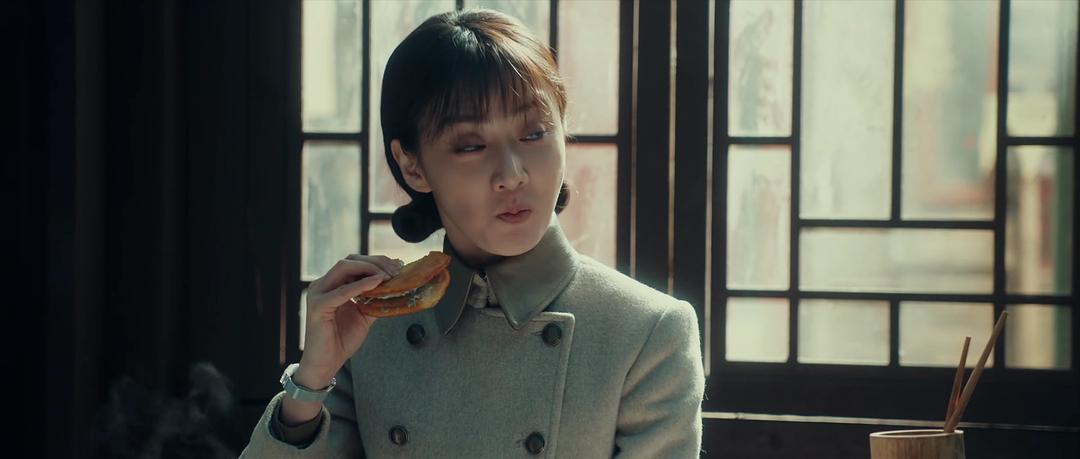 《光荣时代》剧照第30张图片